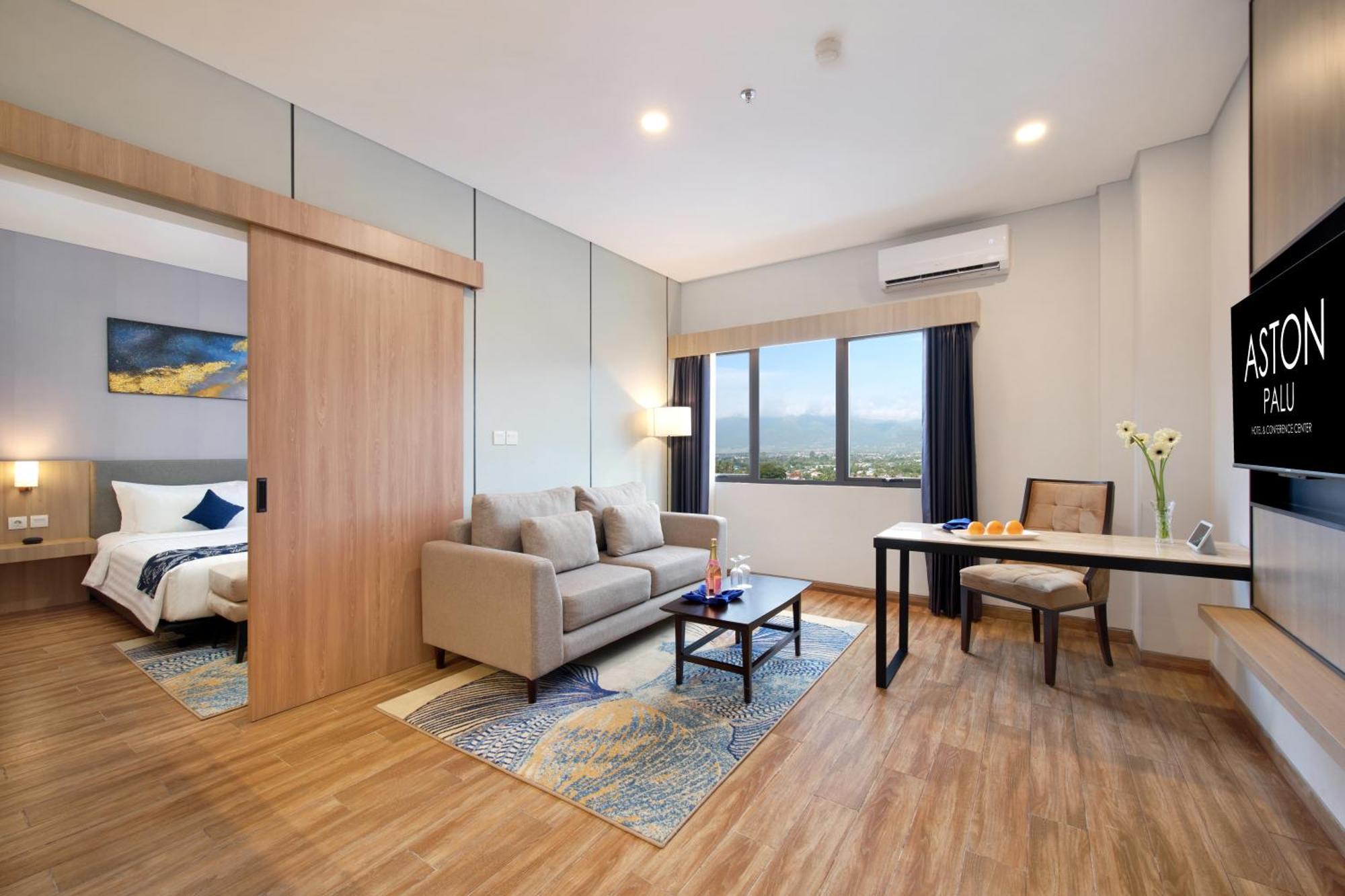 Aston Palu Hotel & Conference Center Екстер'єр фото